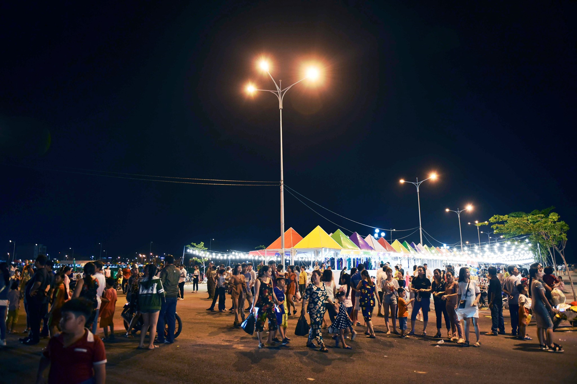 TRUYỀN HÌNH KIÊN GIANG HA TIEN NIGHT MARKET: TIỂU HONG KONG TRONG LÒNG HÀ TIÊN