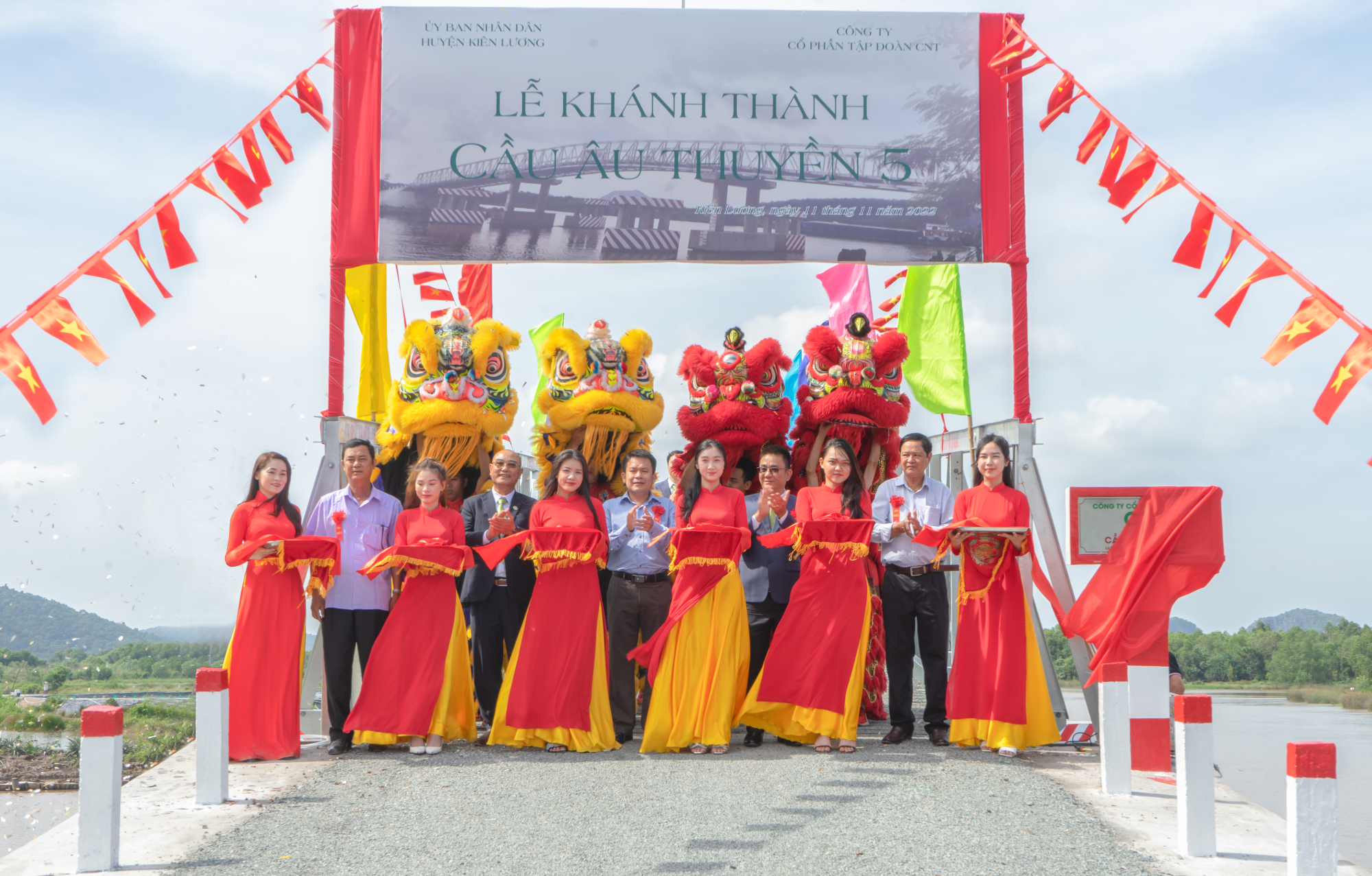 Khánh thành cầu 6 tỷ tại Kiên Giang do Tập Đoàn CNT tài trợ 