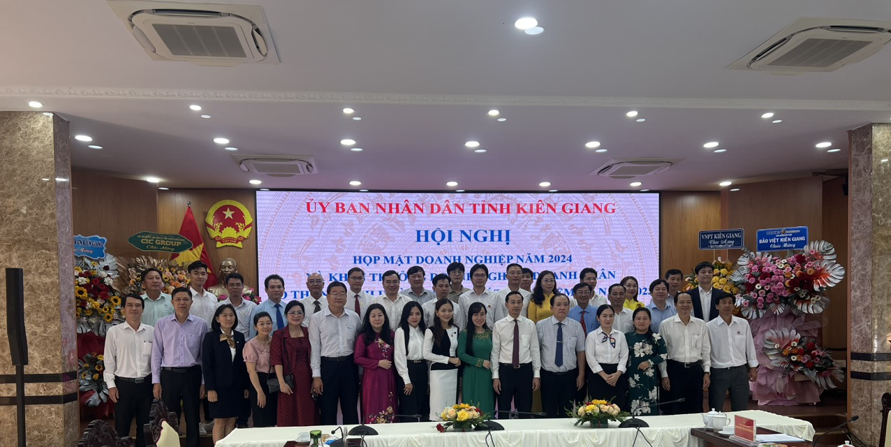 Công ty Cổ phần Tập đoàn CNT được Ủy ban nhân dân tỉnh Kiên Giang trao bằng khen về việc đã có thành tích xuất sắc trong công tác thu nộp ngân sách Nhà nước năm 2023 